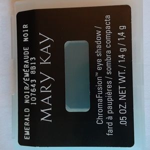 Mary Kay Chromafusion Emerald Noir Eyeshadow